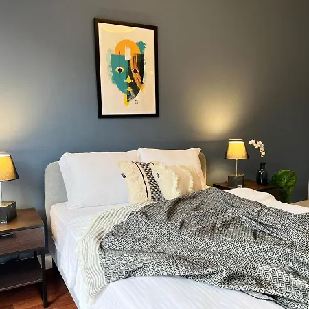 Apartment Wonder Homes - Spacious Flat W/ 4 Bedroom ! 4 Mins To Taksim Square