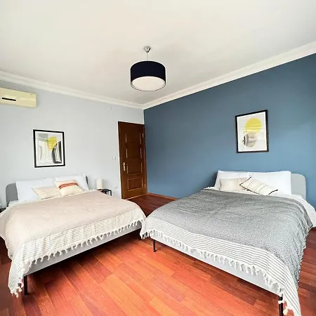 Wonder Homes - Spacious Flat W/ 4 Bedroom ! 4 Mins To Taksim Square *